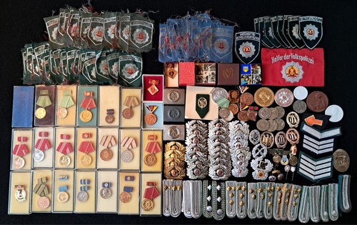 Nva ddr abzeichen medaillen - nva,